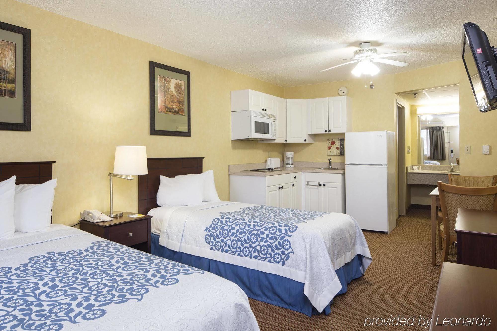 Days By Wyndham North Harrisburg