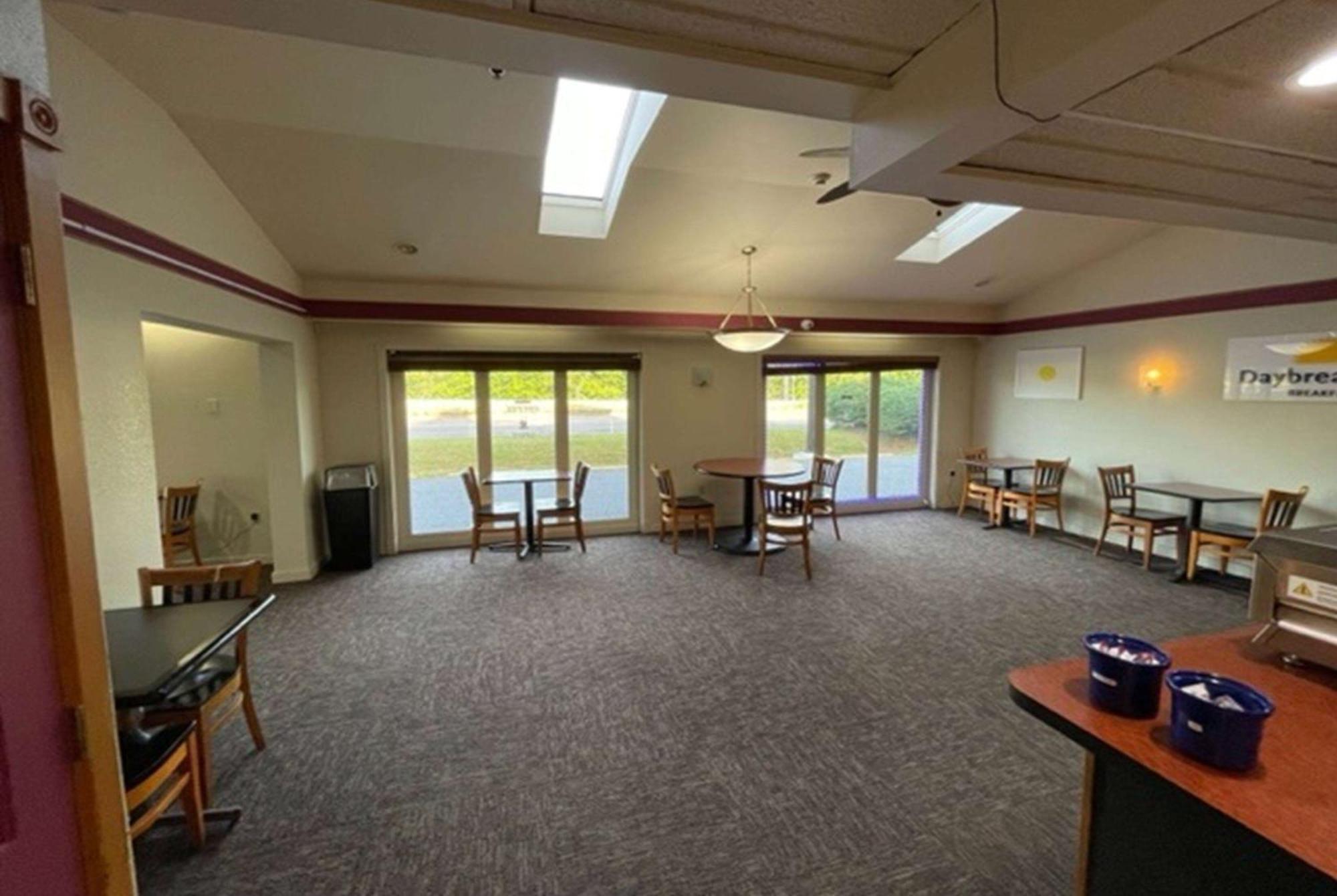 Hotel Days By Wyndham North Harrisburg