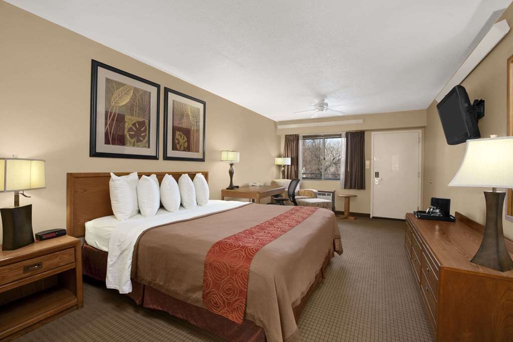 Hotel Days By Wyndham North 3*