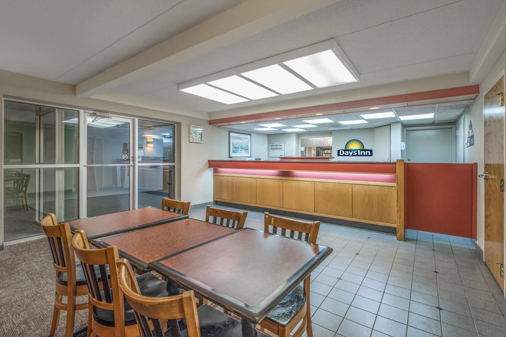 Hotel Days By Wyndham North 3*